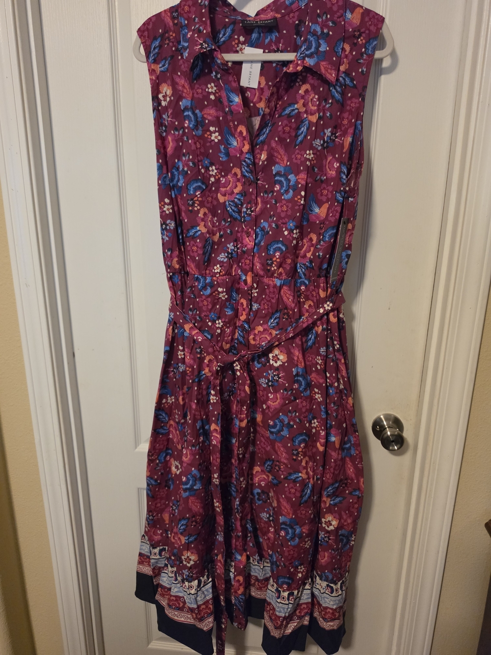 NWT Sleeveless Floral Button-Front Dress in Magenta